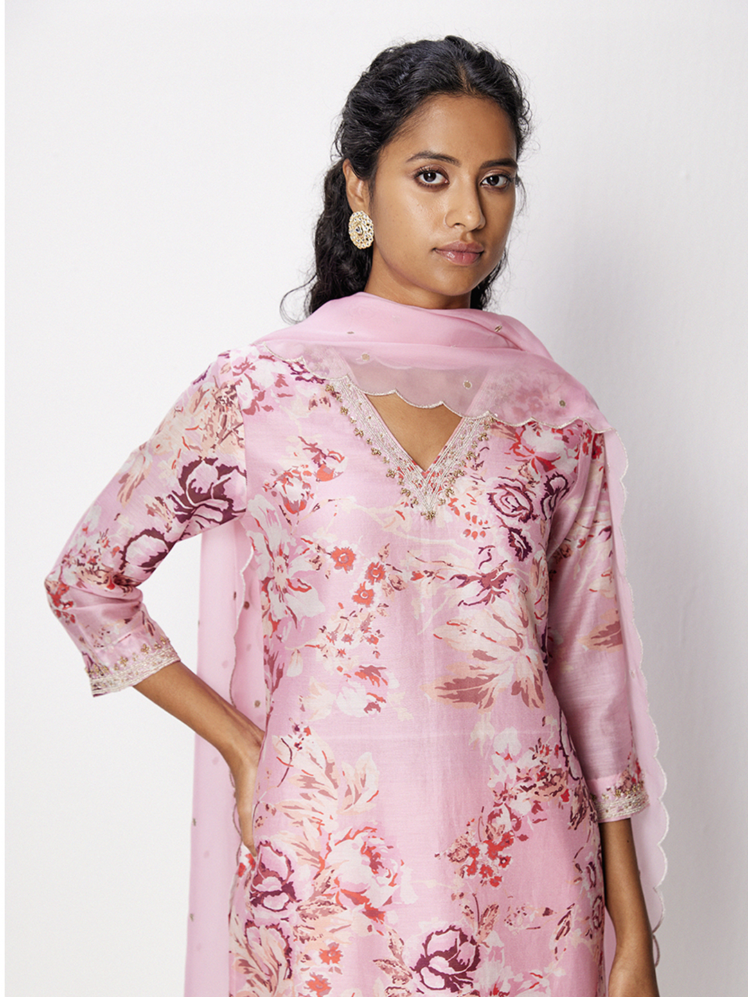 Buy Vintage Floral V Neck Kurta | Ladies Kurta Online : Ancestry